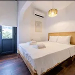 G&b Mansion *