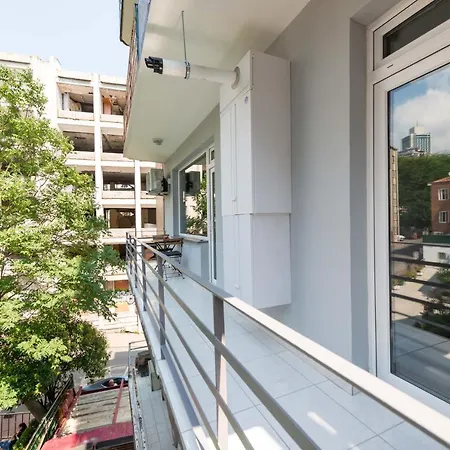 G&b Mansion Apartment *